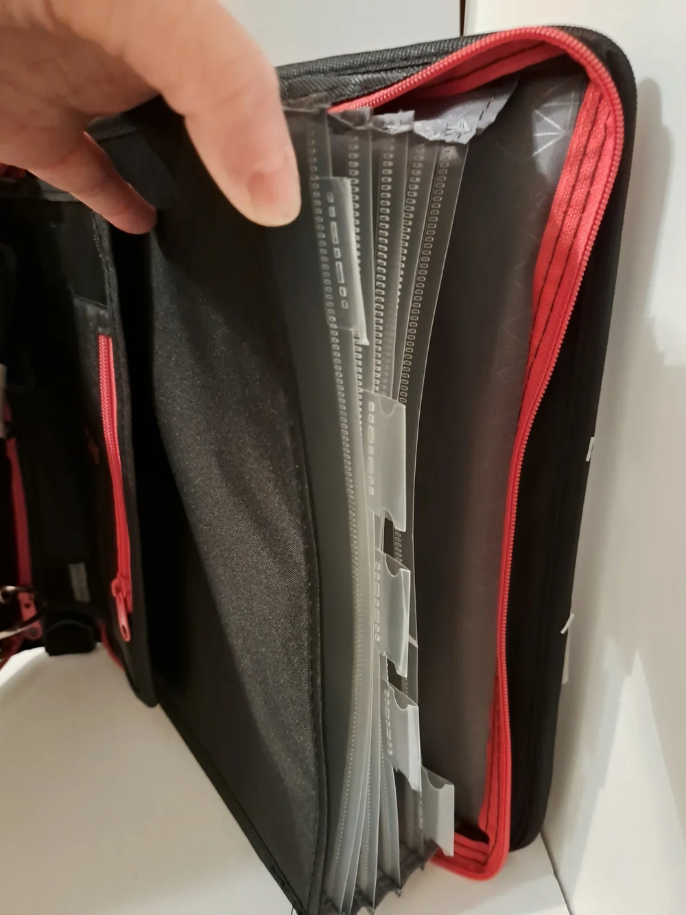 Five Star 2” Zipper Binder Black Red NWT (1 Binder)